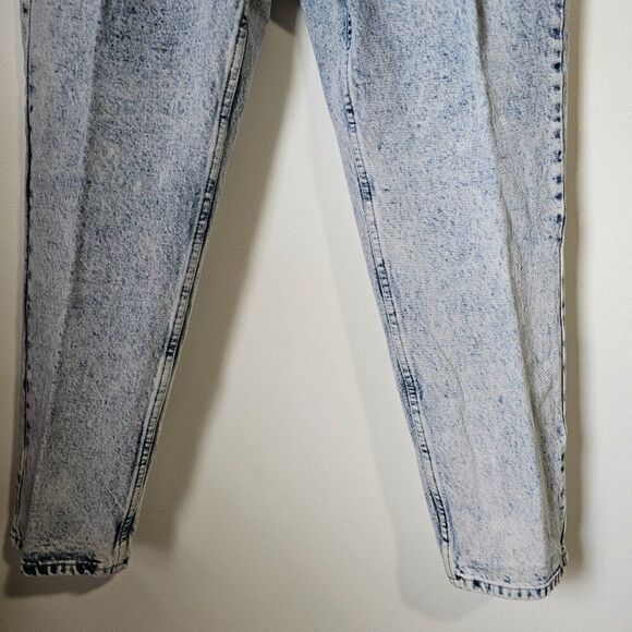 EUC LIKE NEW WHITEFOX LIGHT WASH HIGH RISE MOM JEANS SIZE XL - Picture 6 of 16